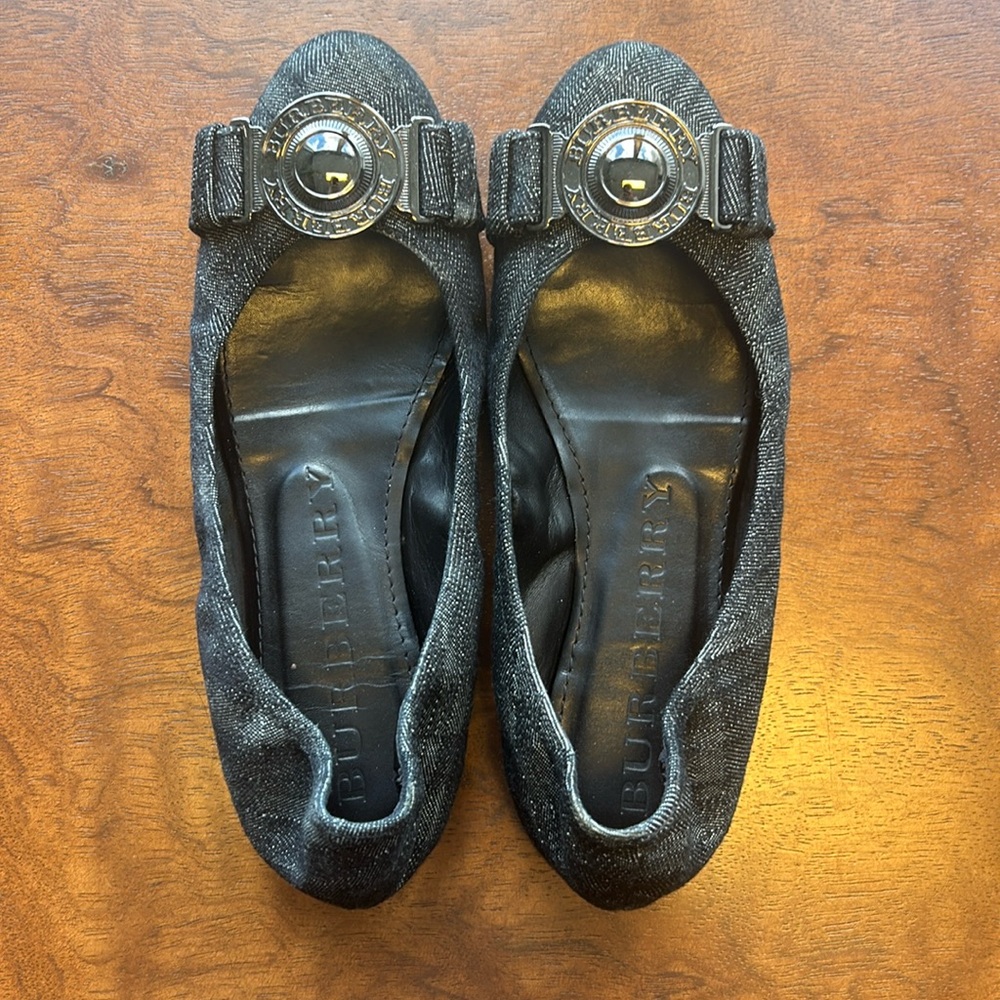 Burberry ballerinas size 37